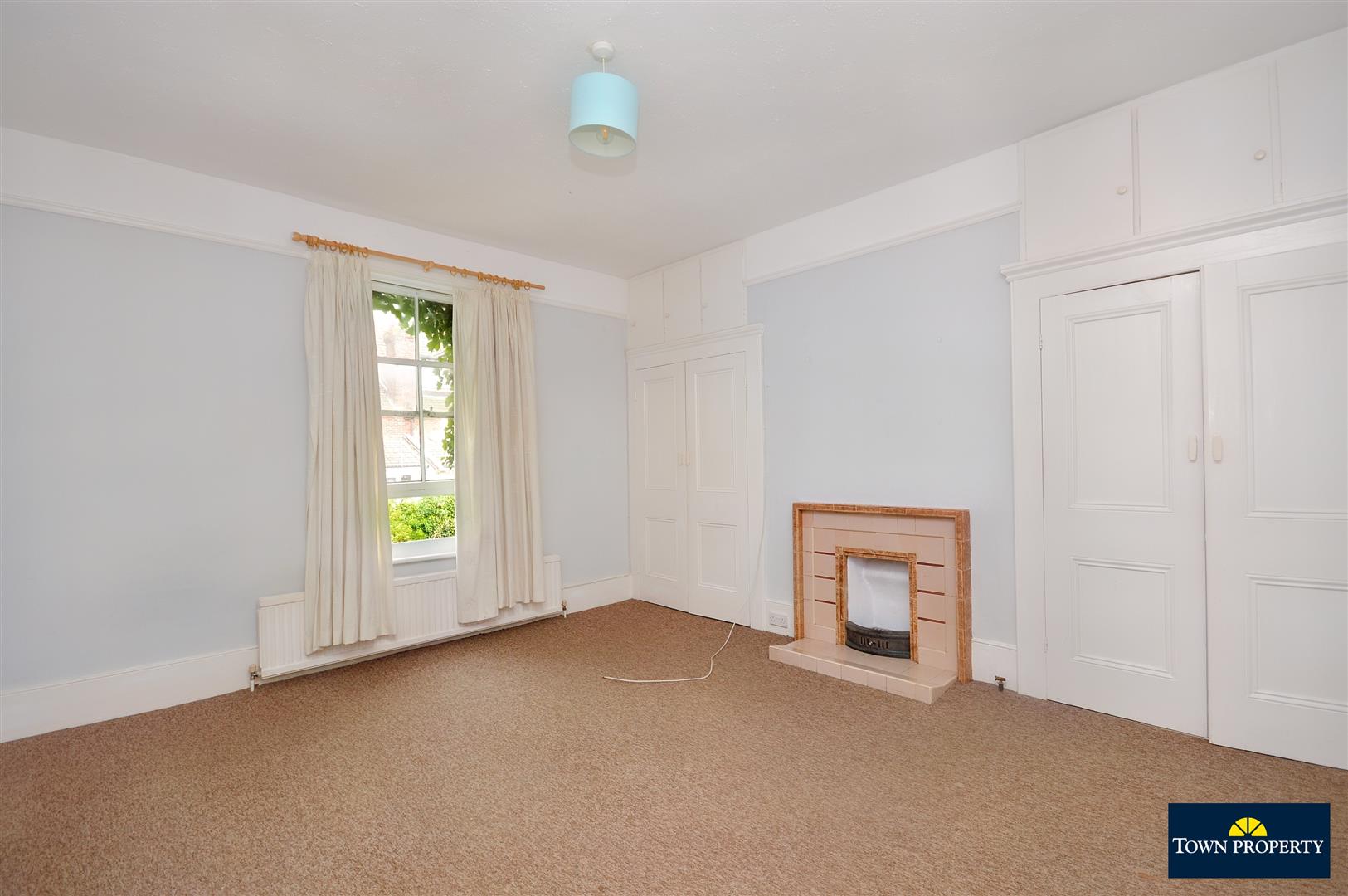 Property Details for Hartfield Road Eastbourne BN21 2AR Town